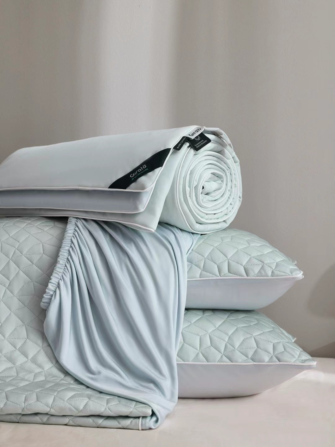 Summer Bedding Set 100% Nylon Cooling Home Texitle (Quilts + 2pcs Pillowcase+ Fitted sheet)