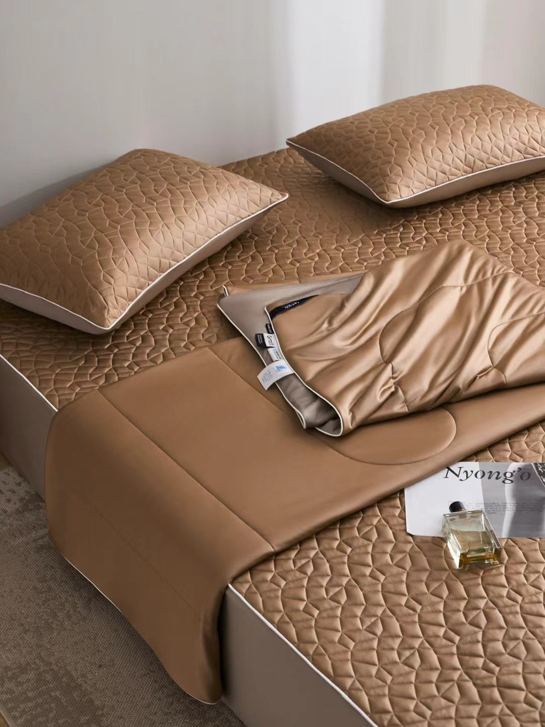Summer Bedding Set 100% Nylon Cooling Home Texitle (Quilts + 2pcs Pillowcase+ Fitted sheet)